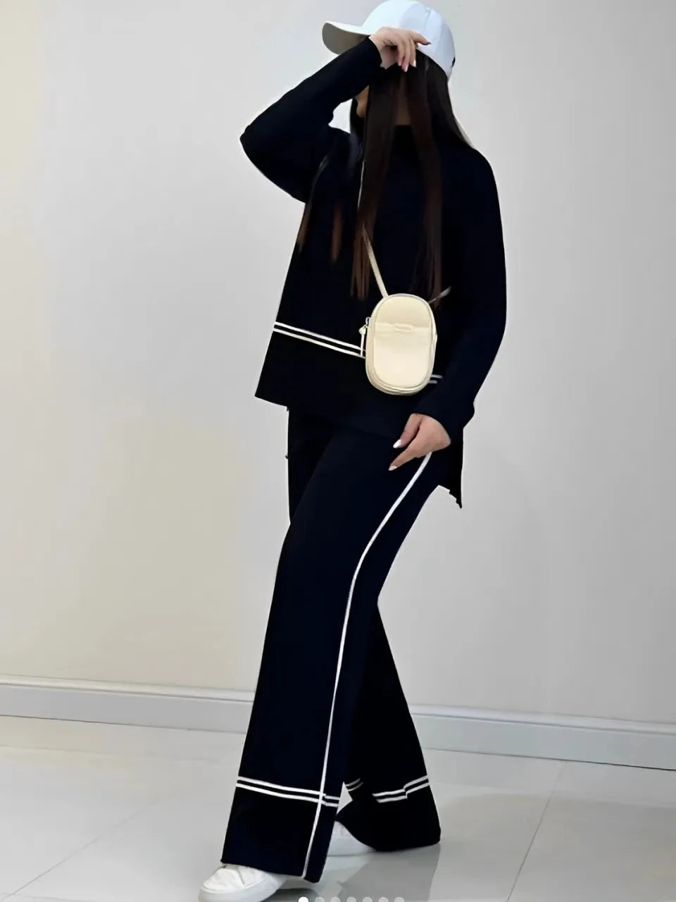 Conjunto Amélie em Tricô com Suéter Mullet Gola Alta e Calça